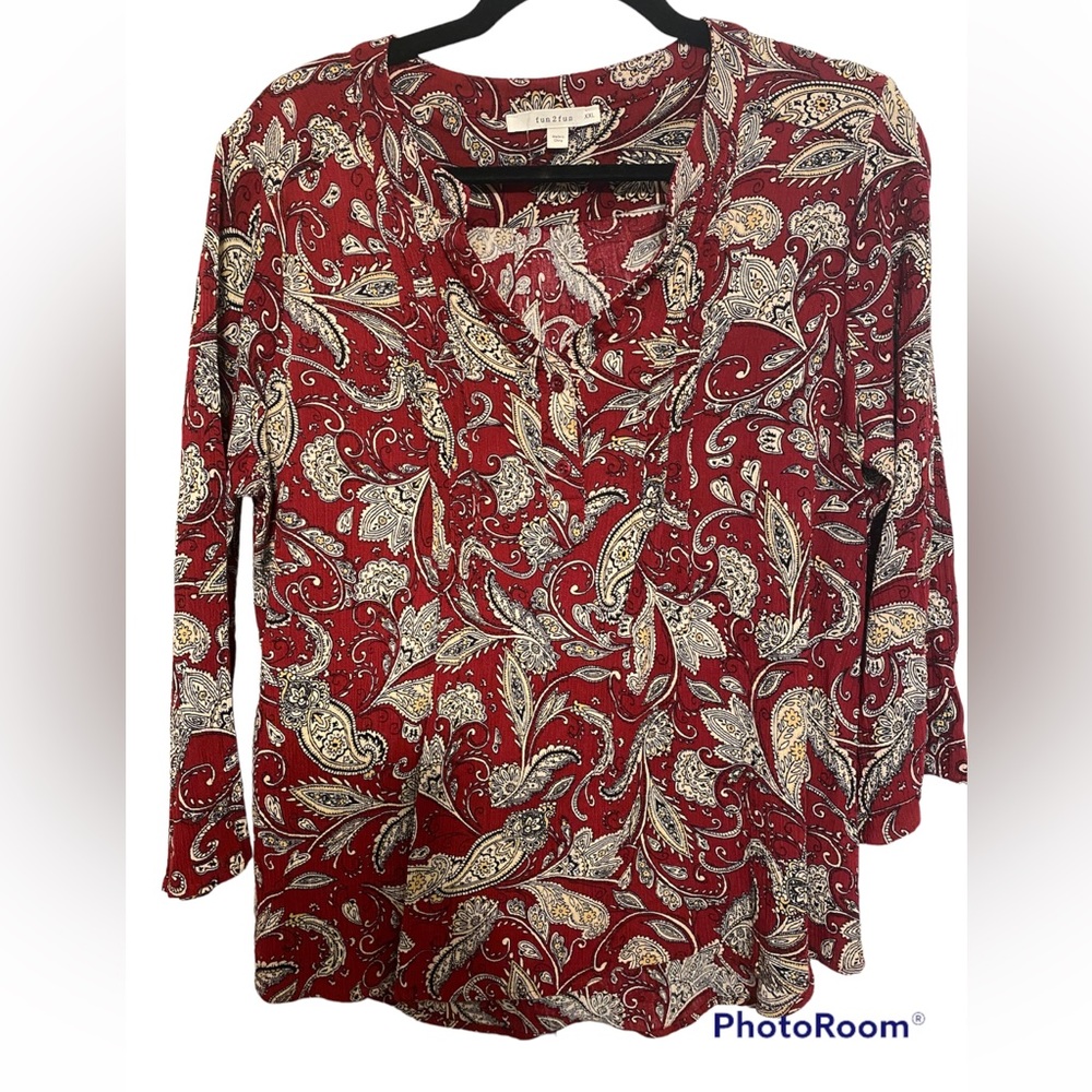 fun2fun Kearney Henley 3/4 Sleeve Top